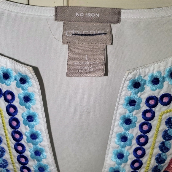 Chico's White Tunic with Pink and Blue Embroidery Size 1 - Picture 3 of 4